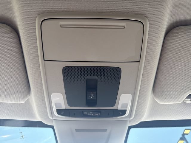 Used 2025 Honda CR-V EX-L image 36