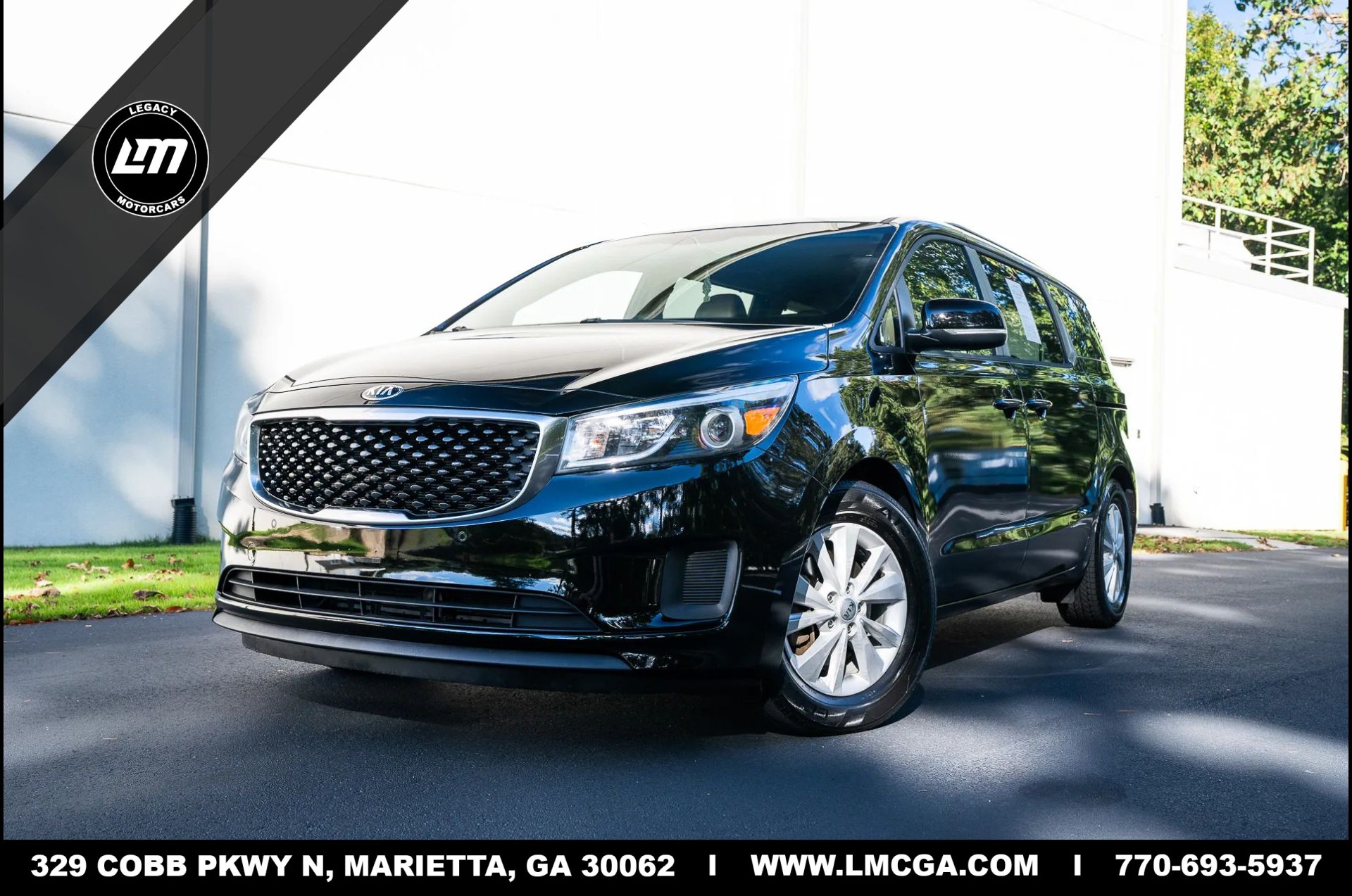Used 2017 Kia Sedona LX w/ LX Essentials Premium Package