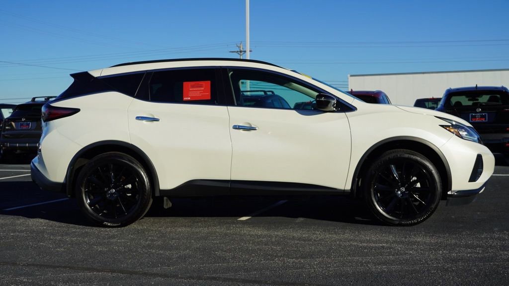 Used 2024 Nissan Murano SV w/ SV Midnight Edition Package image 4