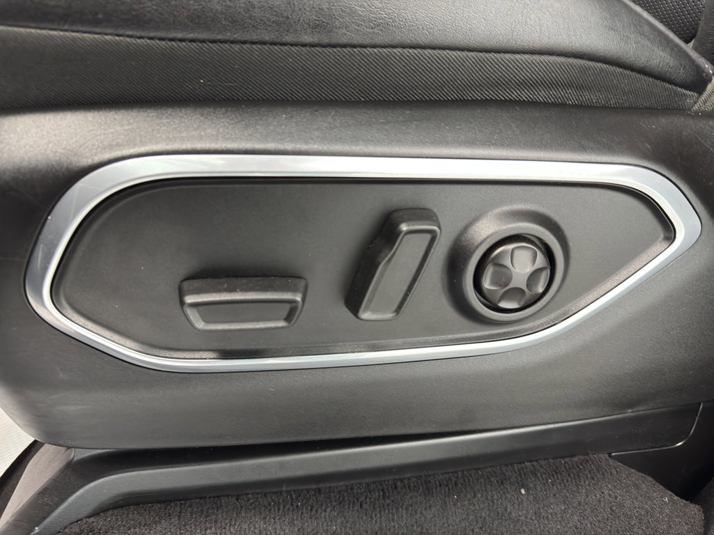 Used 2024 Jeep Wagoneer Series II image 16