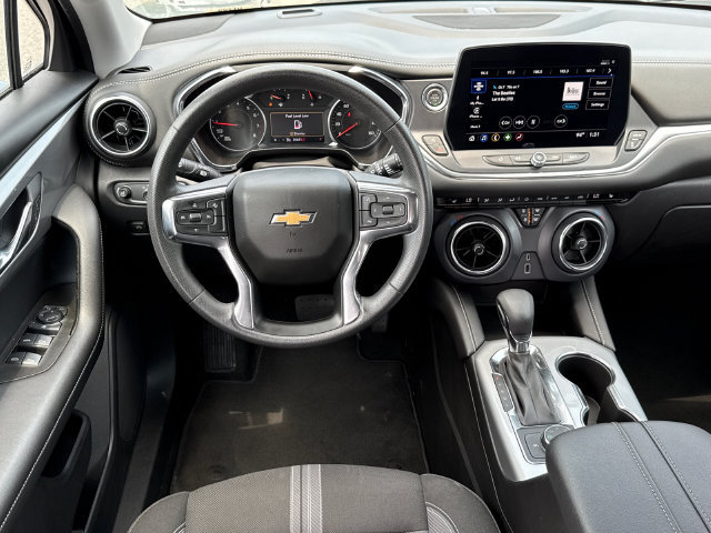 Used 2025 Chevrolet Blazer LT AWD/4WD image 22