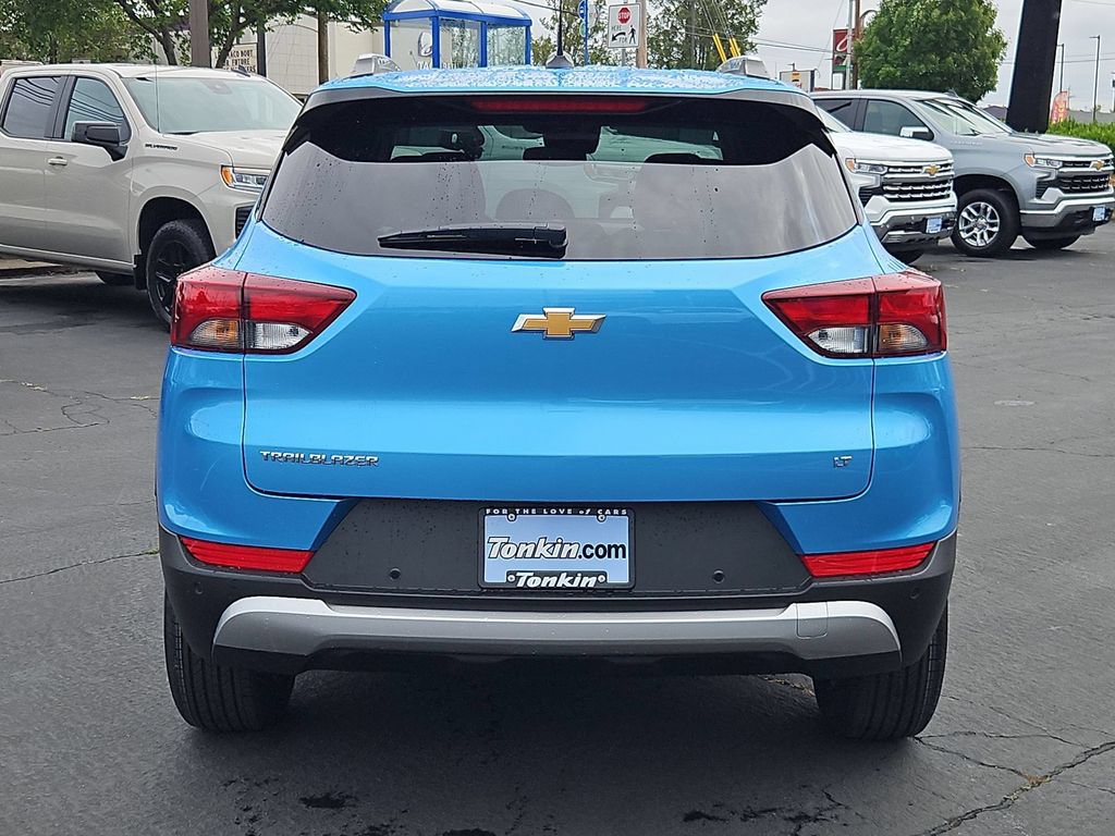 New 2026 Chevrolet TrailBlazer LT w/ LT Cold Weather Package FWD image 5