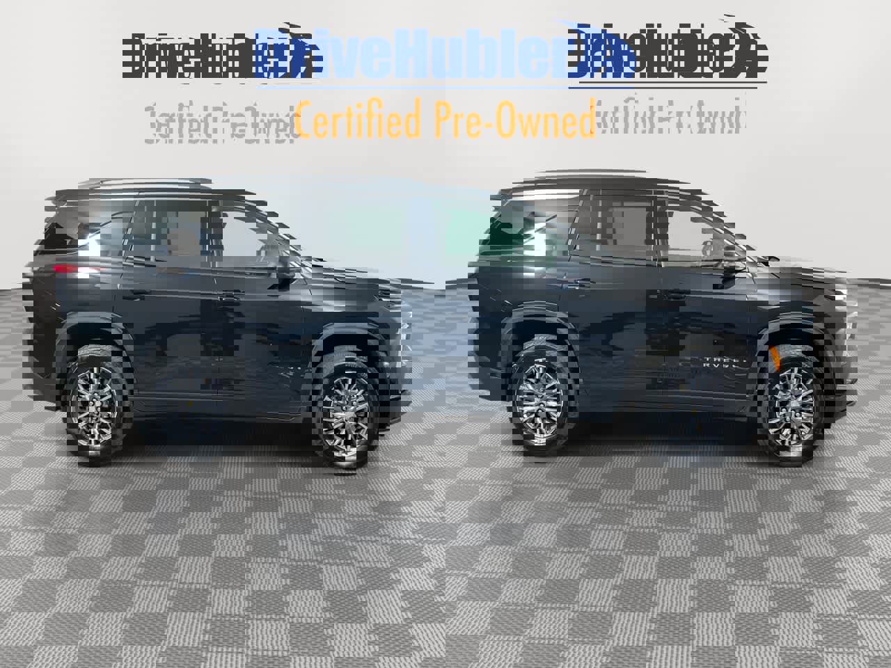 Used 2025 Chevrolet Traverse LT image 9