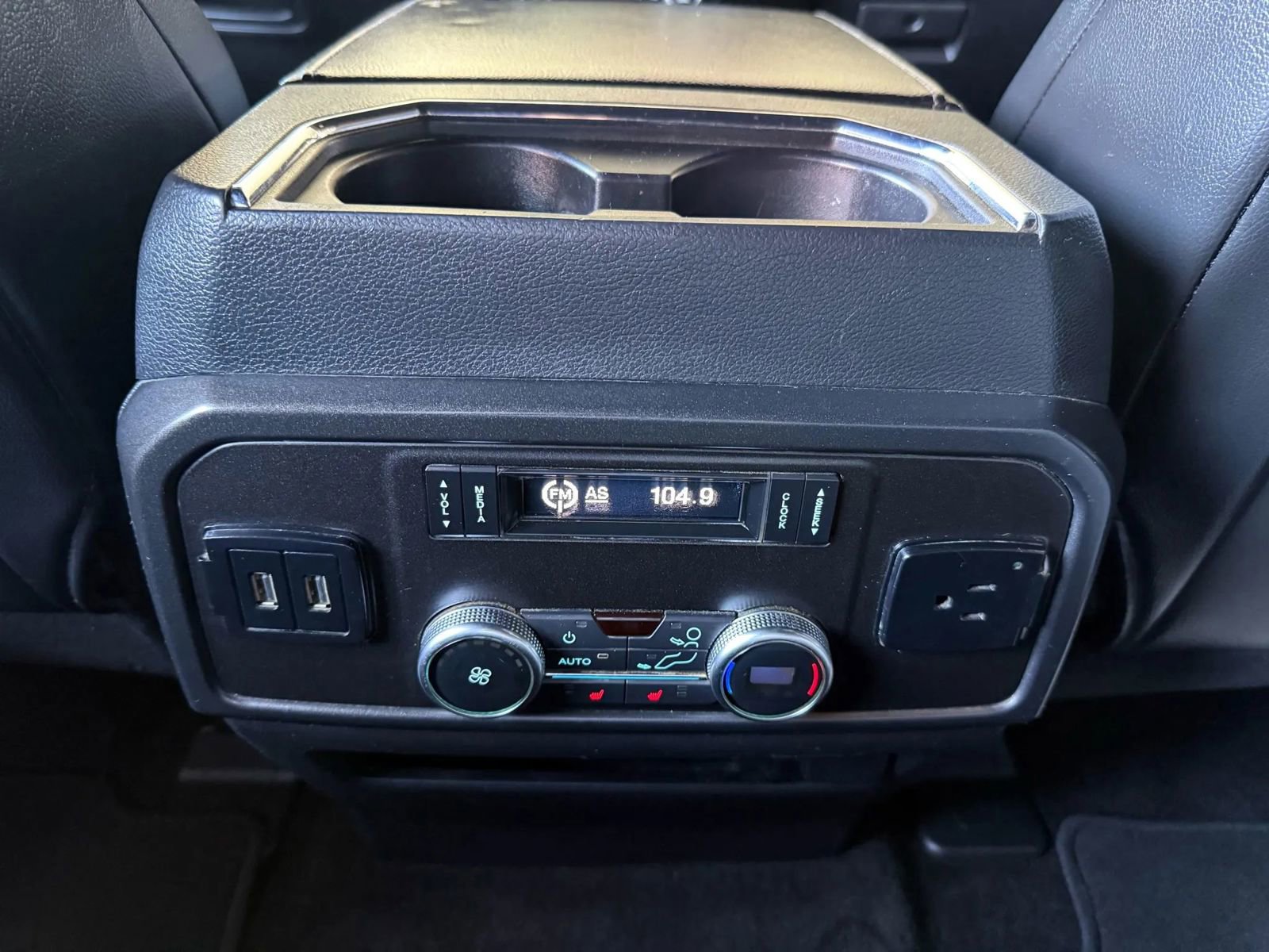 Used 2018 Ford Expedition Max Limited w/ Equipment Group 301A image 38