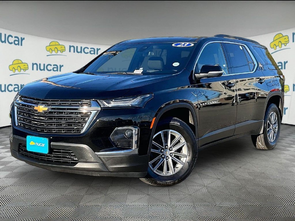 Used 2023 Chevrolet Traverse LT AWD/4WD image 3