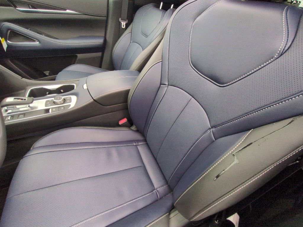 Used 2026 INFINITI QX60 Sport w/ Dark Cargo Package AWD/4WD image 12
