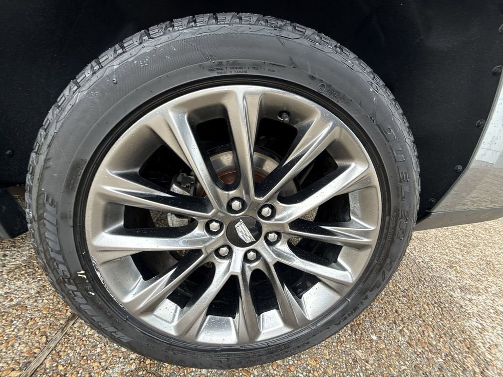 Certified 2020 Cadillac Escalade Luxury w/ Escalade Sport Edition image 33