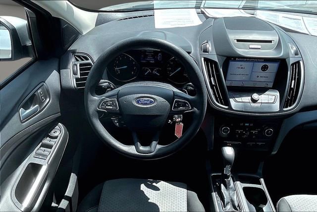 Used 2017 Ford Escape SE w/ Equipment Group 201A image 5