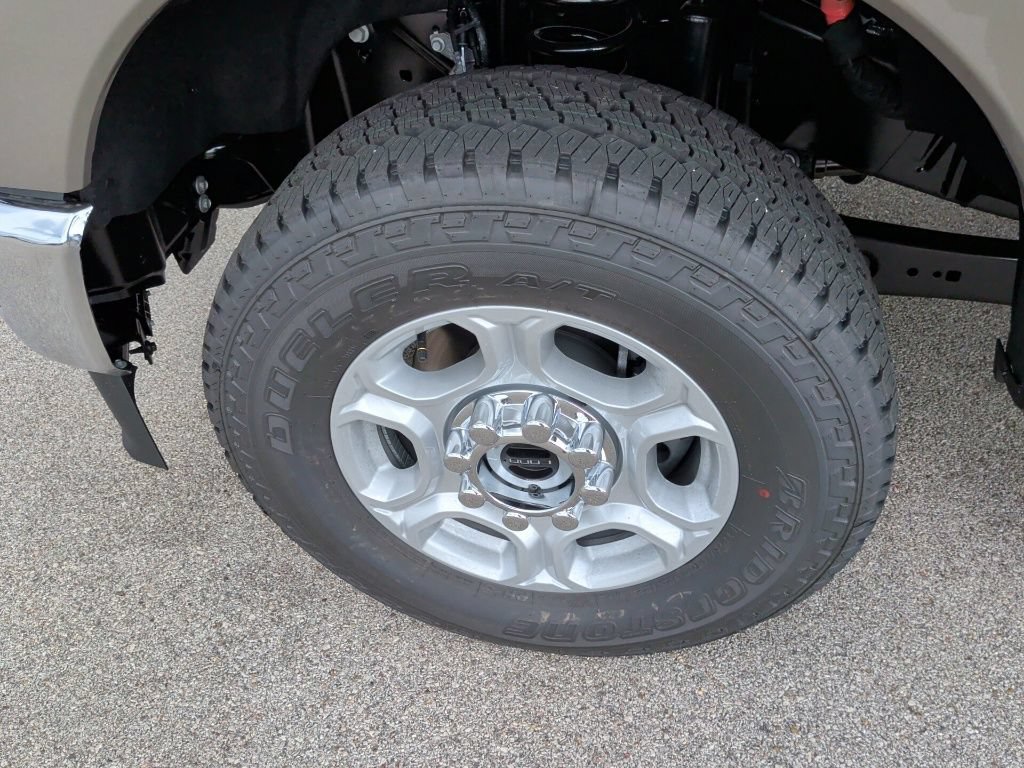 New 2026 Ford F250 XLT w/ FX4 Off-Road Package AWD/4WD image 42