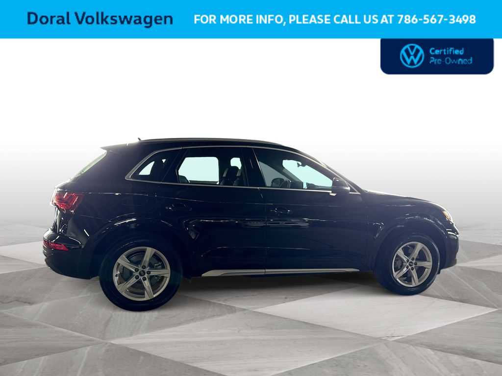 Used 2023 Audi Q5 2.0T Premium w/ Convenience Package image 9