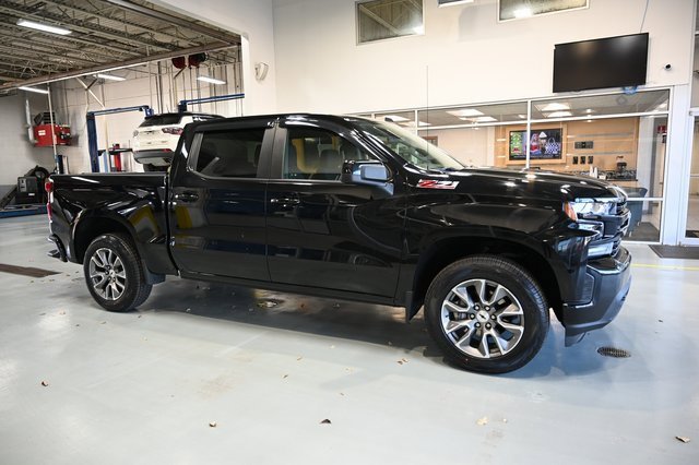 Used 2021 Chevrolet Silverado 1500 RST image 4