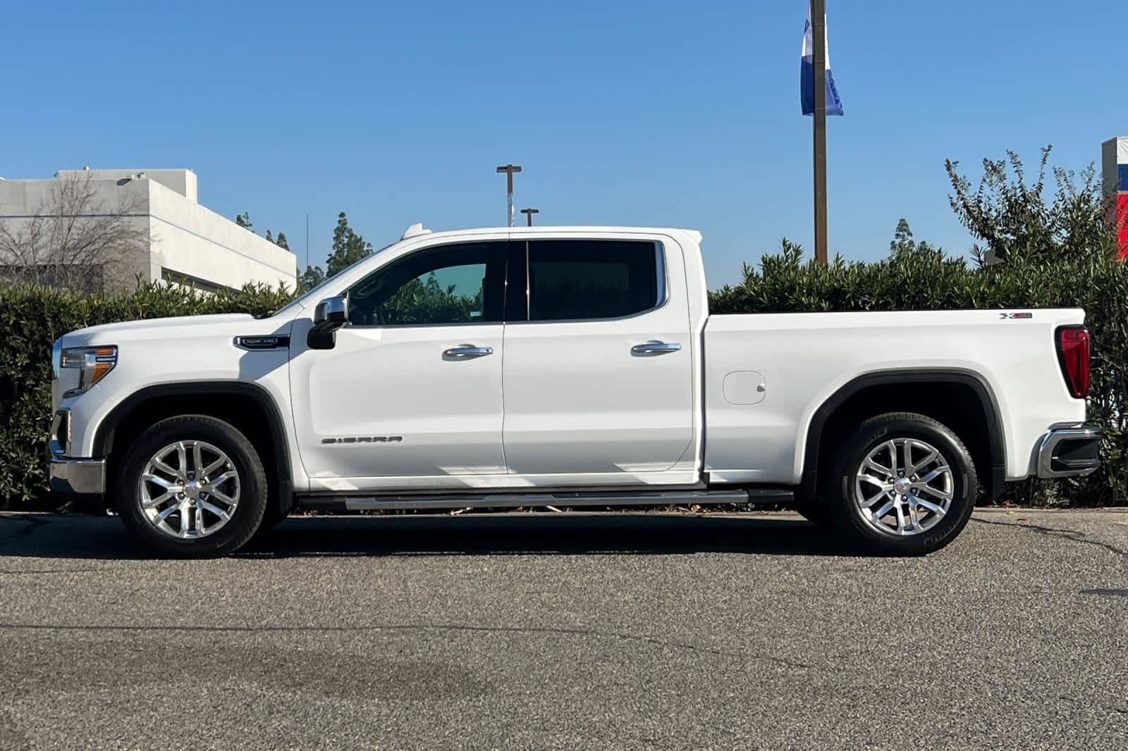 Used 2019 GMC Sierra 1500 SLT w/ SLT Premium Plus Package image 5