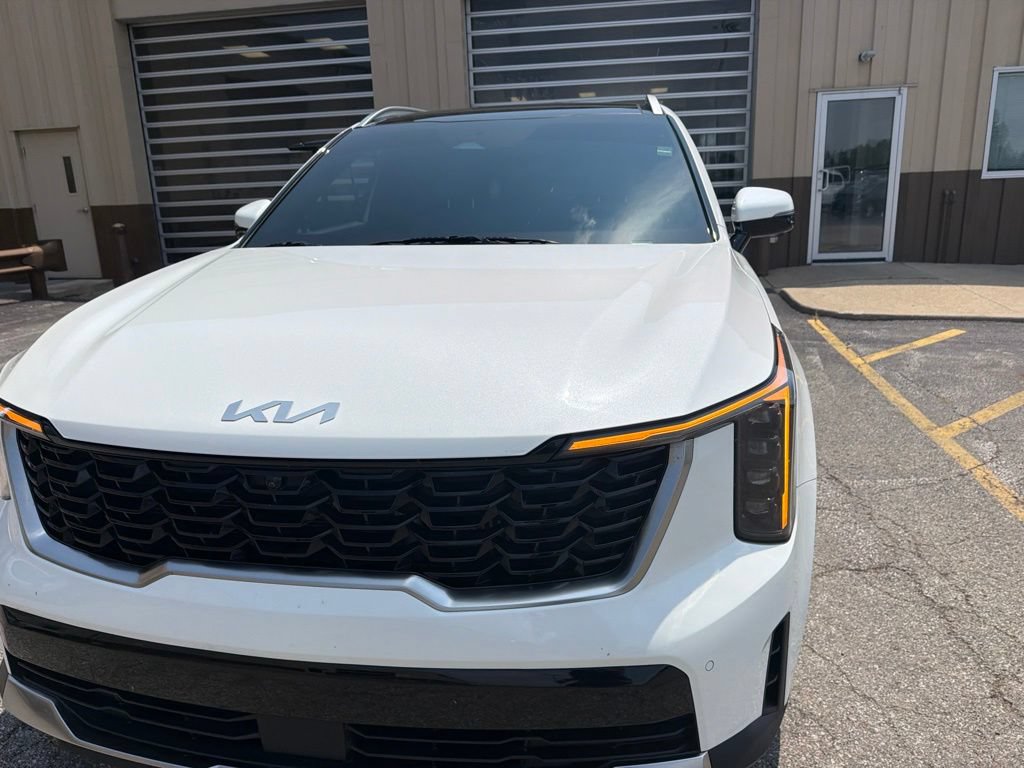 Used 2025 Kia Sorento SX Prestige AWD/4WD image 5