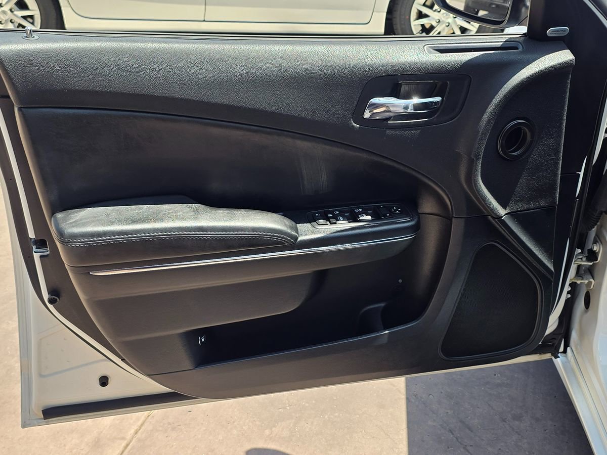 Used 2013 Dodge Charger SXT RWD image 26