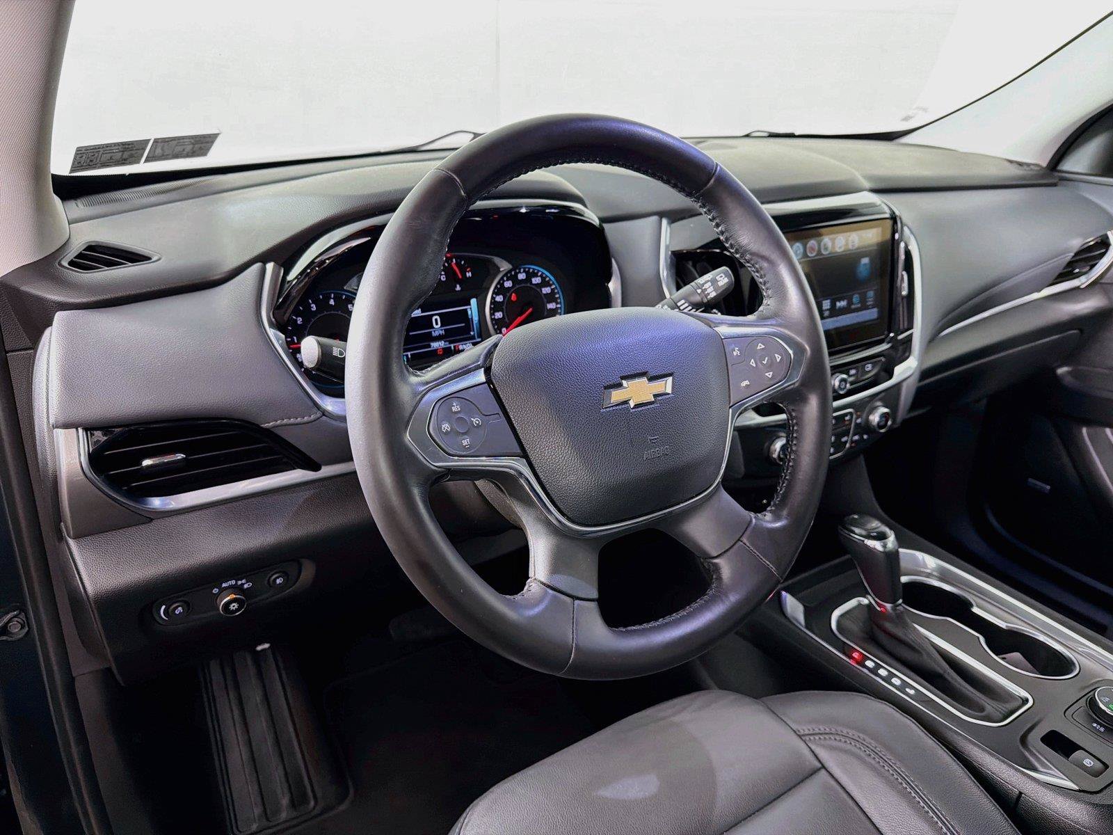 Used 2019 Chevrolet Traverse LT w/ LT Premium Package AWD/4WD image 16