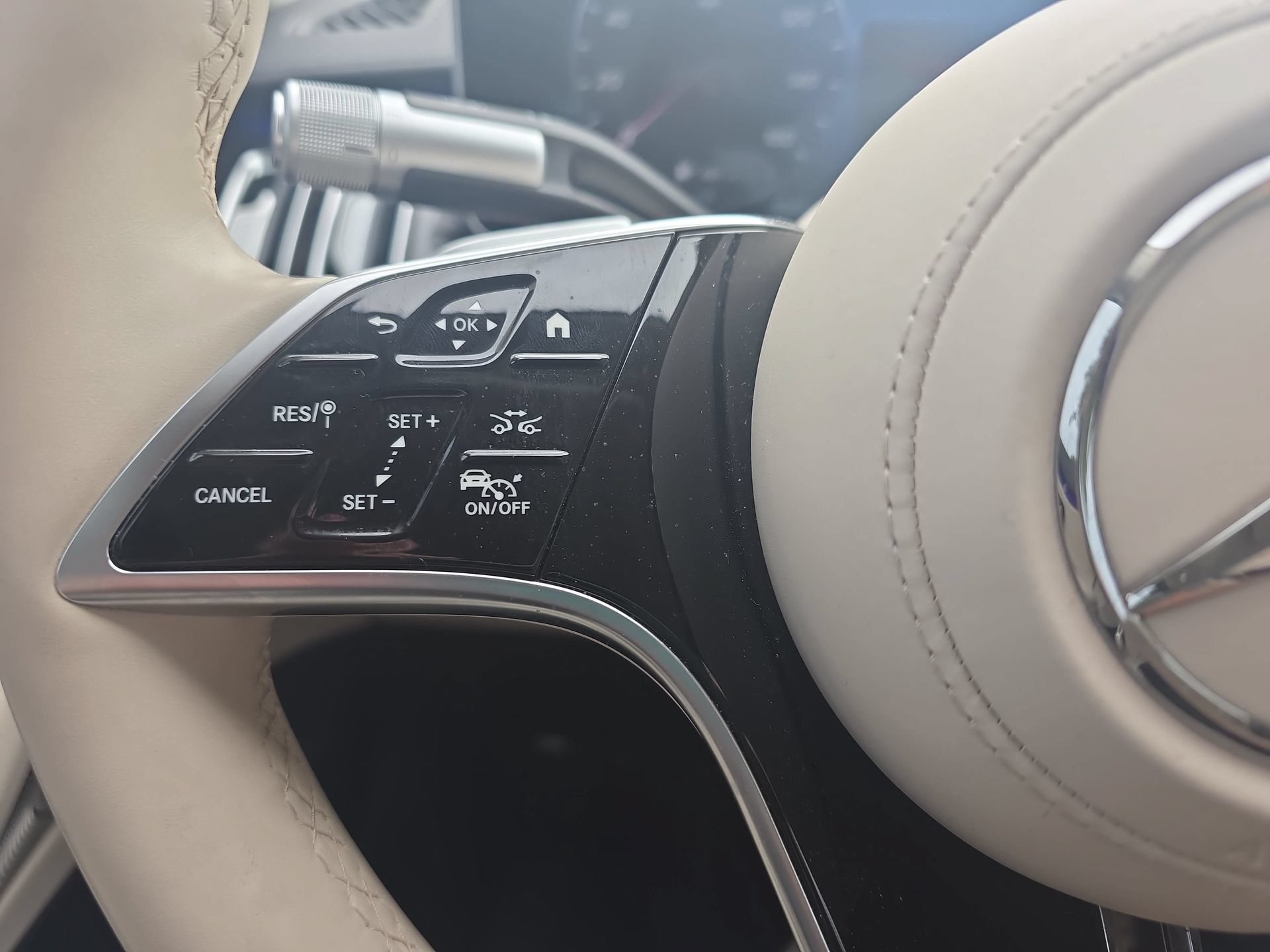Used 2024 Mercedes-Benz S 580 4MATIC Sedan image 17