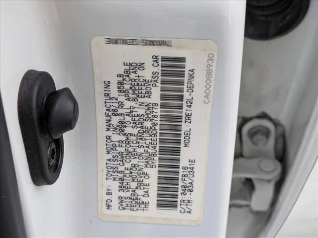 Used 2013 Toyota Corolla LE image 24