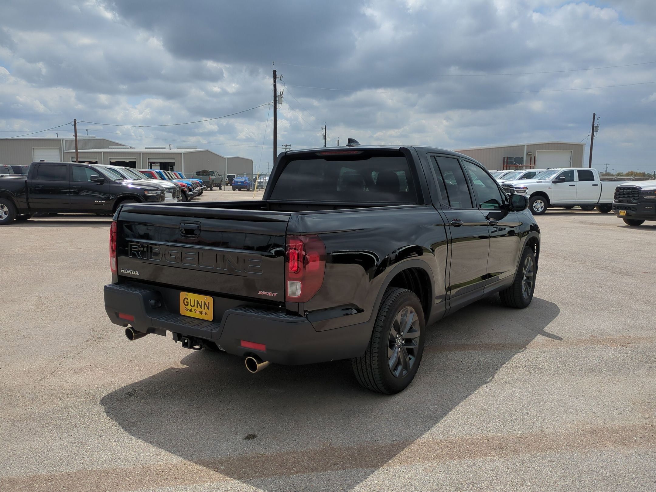 Used 2025 Honda Ridgeline Sport image 3