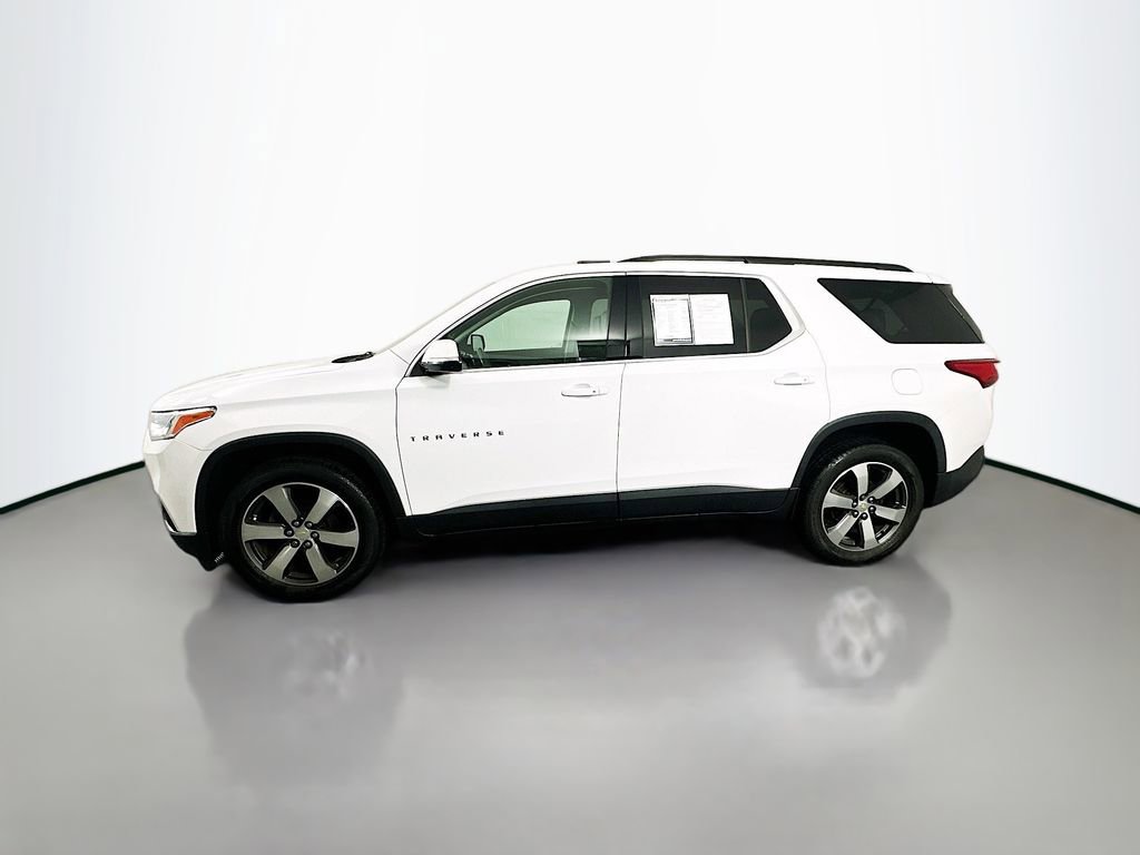 Used 2019 Chevrolet Traverse LT w/ LT Premium Package image 4