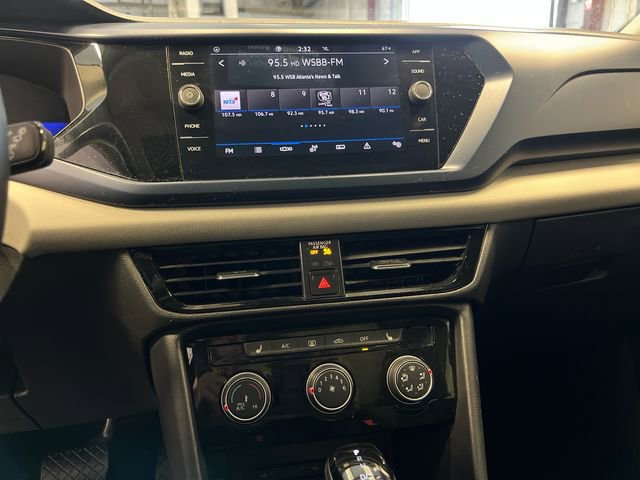 Certified 2023 Volkswagen Taos SE FWD image 24