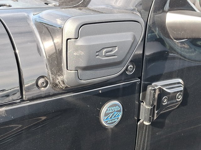 Certified 2025 Jeep Wrangler Unlimited Sahara AWD/4WD image 8