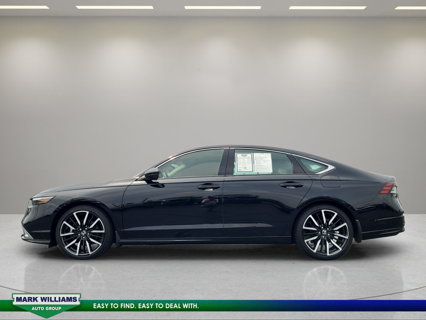Used 2024 Honda Accord Touring image 7