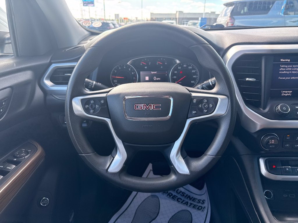 Used 2022 GMC Acadia SLE w/ Driver Convenience Package FWD image 18