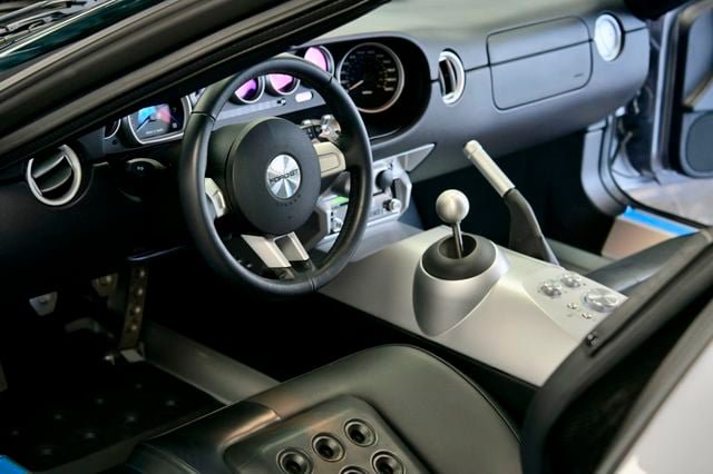 Used 2006 Ford GT RWD image 31