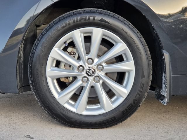 Certified 2025 Toyota Corolla XLE FWD image 8
