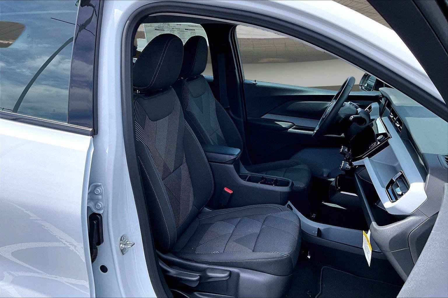 New 2027 Chevrolet Bolt LT FWD image 11