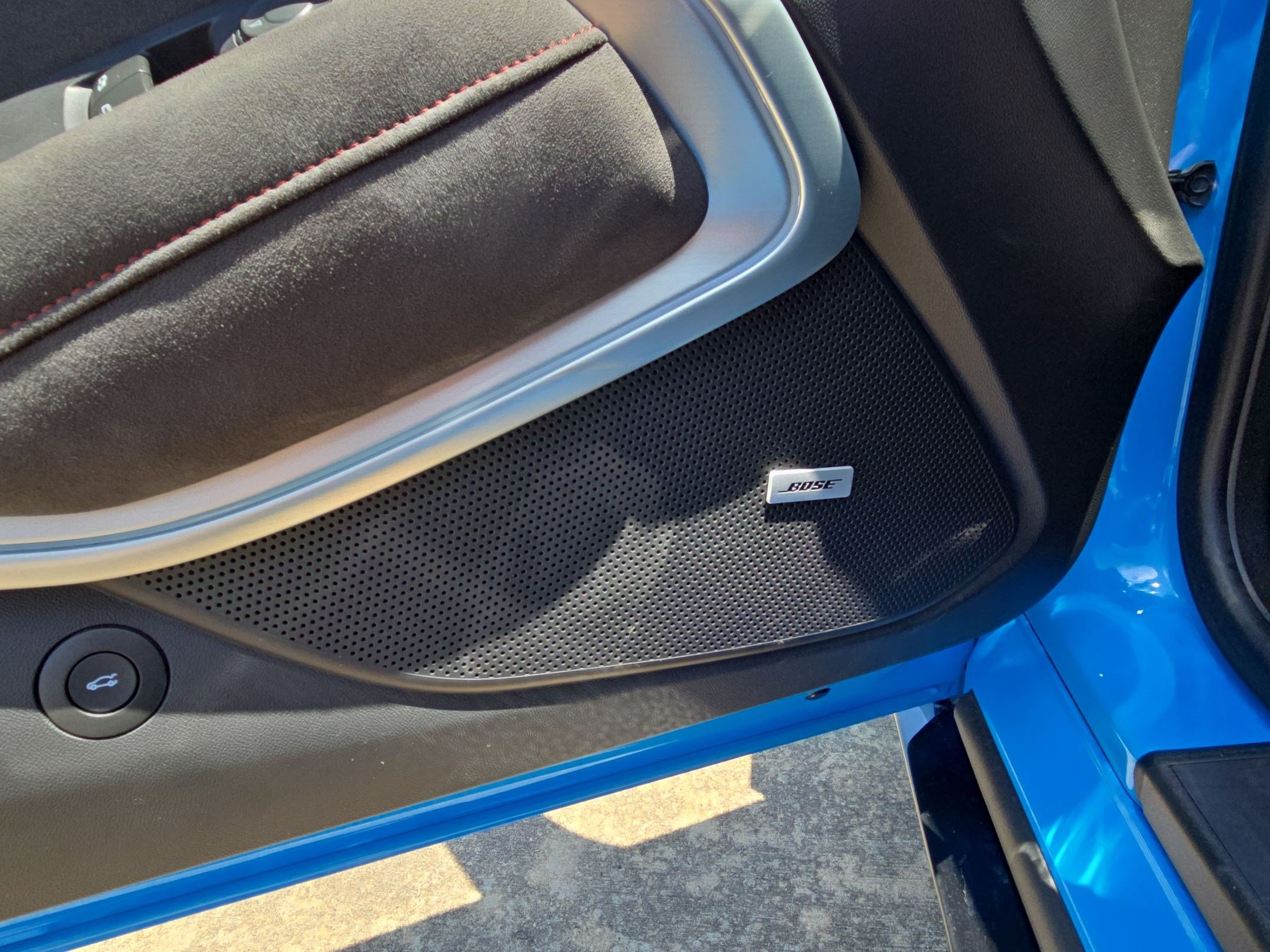 Used 2022 Chevrolet Camaro ZL1 RWD image 13
