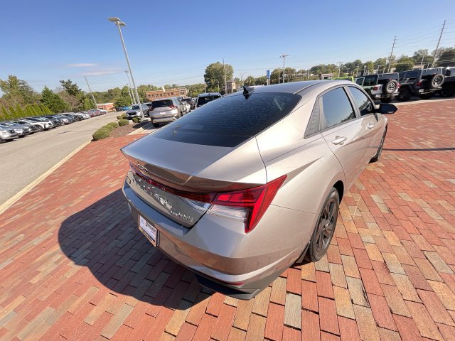 Used 2023 Hyundai Elantra Blue FWD image 33