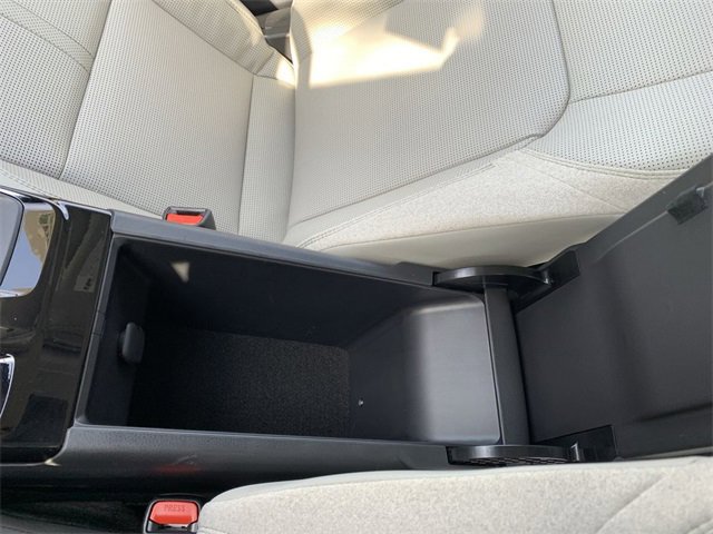 Used 2025 Toyota Camry XLE image 26