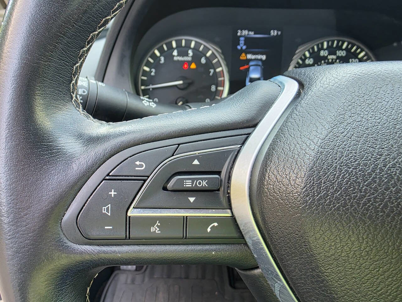 Used 2018 INFINITI Q50 Luxe w/ Essential Package (3.0T Luxe) image 17