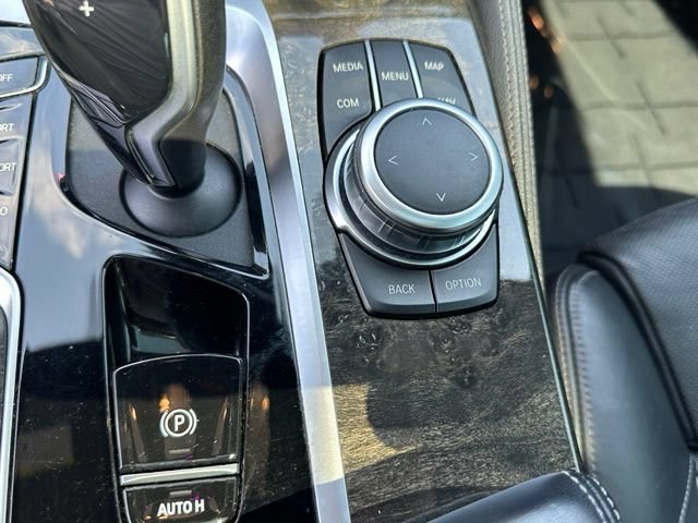 Used 2022 BMW M550i xDrive AWD/4WD image 26