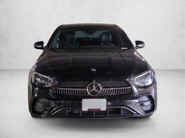 Used 2022 Mercedes-Benz E 450 4MATIC Sedan image 2