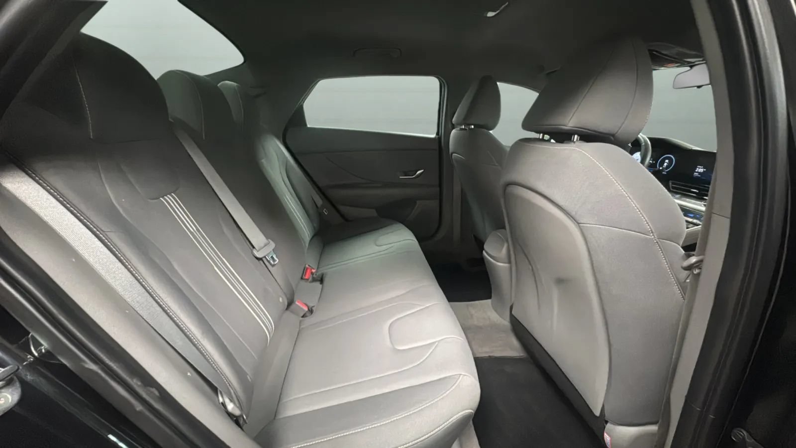 Used 2023 Hyundai Elantra SEL w/ Convenience Package FWD image 23