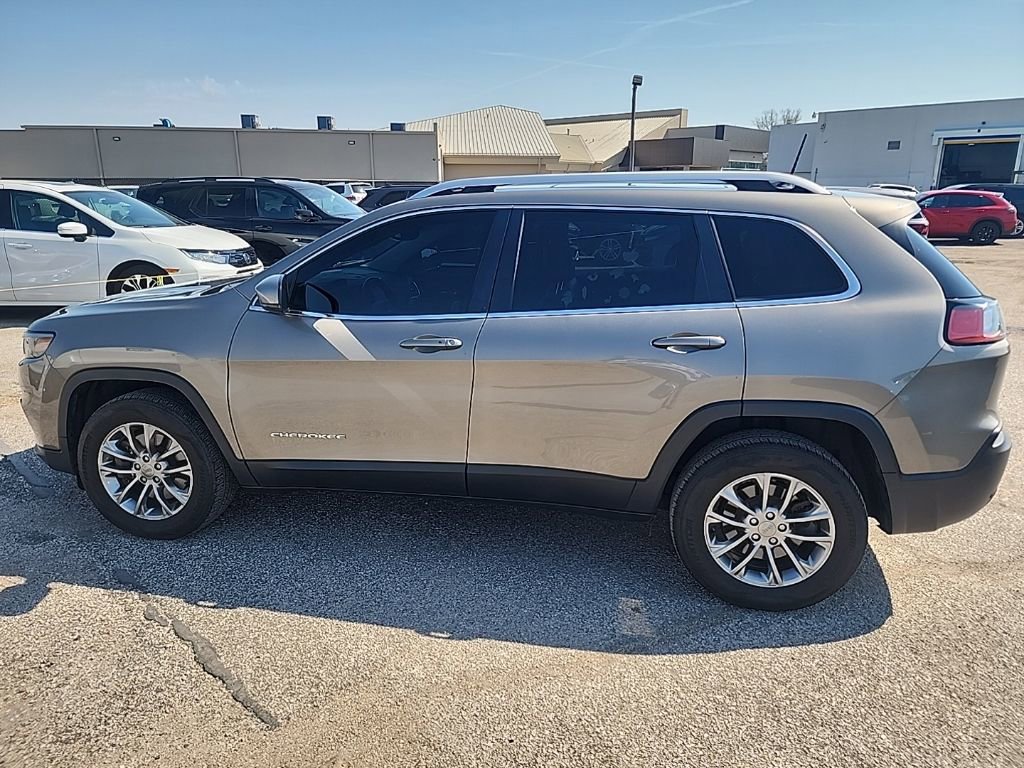 Used 2020 Jeep Cherokee Latitude Plus w/ Comfort/Convenience Group image 7