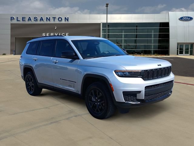 Used 2024 Jeep Grand Cherokee L Laredo image 7