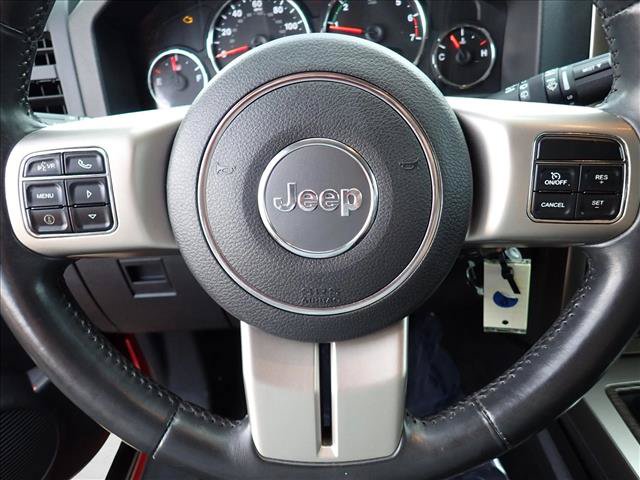 Used 2012 Jeep Liberty Limited AWD/4WD image 14