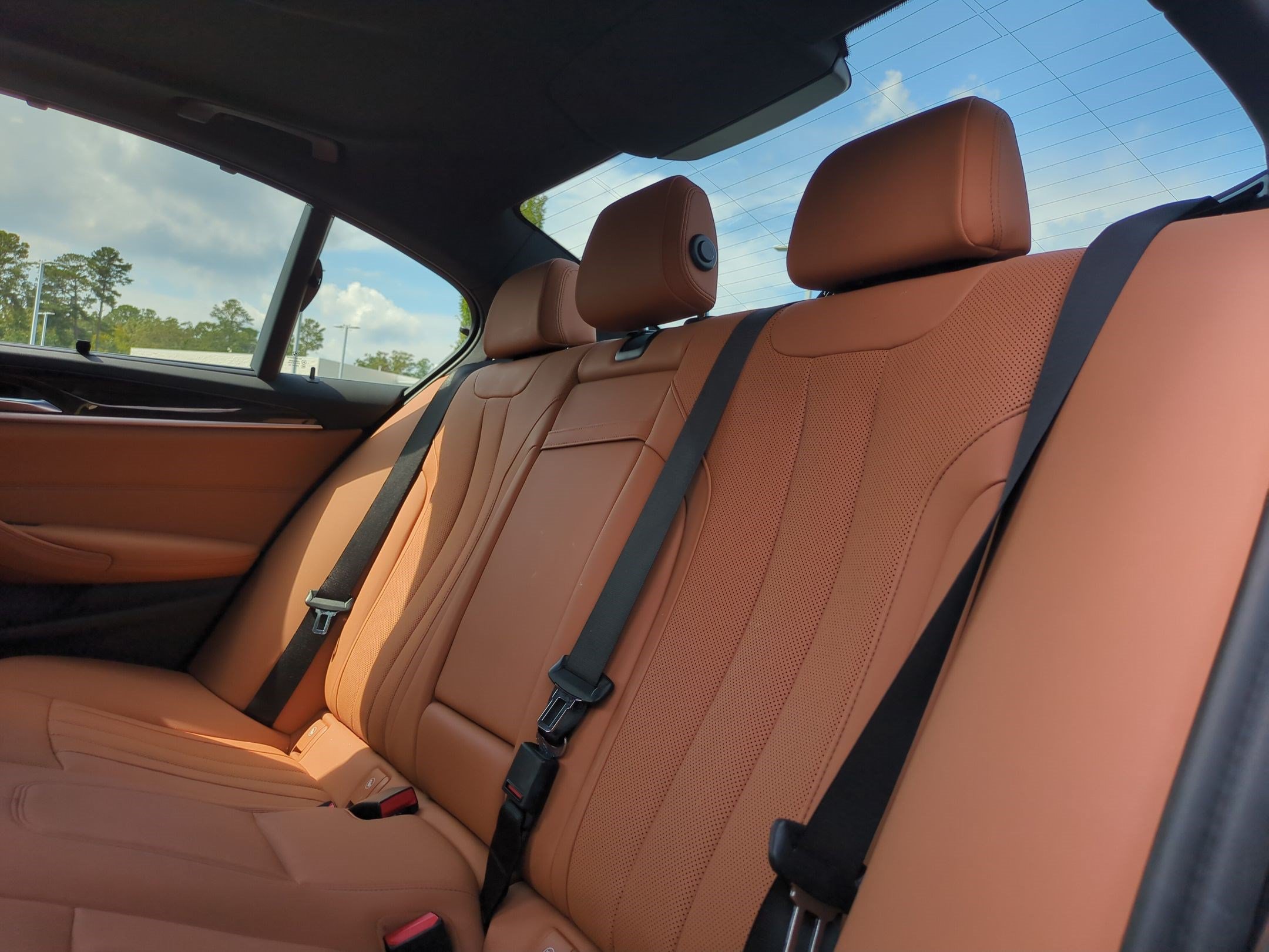 Certified 2023 BMW 530e xDrive w/ Executive Package AWD/4WD image 29