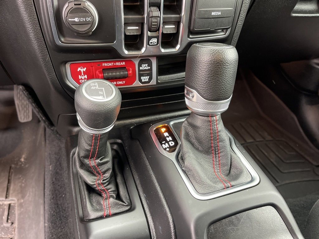 Used 2021 Jeep Wrangler Unlimited Rubicon w/ Steel Bumper Group image 16