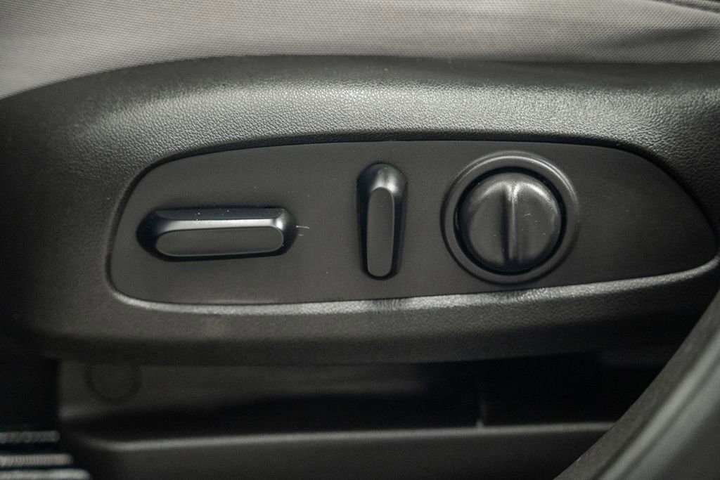 Used 2021 Chevrolet TrailBlazer LT w/ Convenience Package image 40