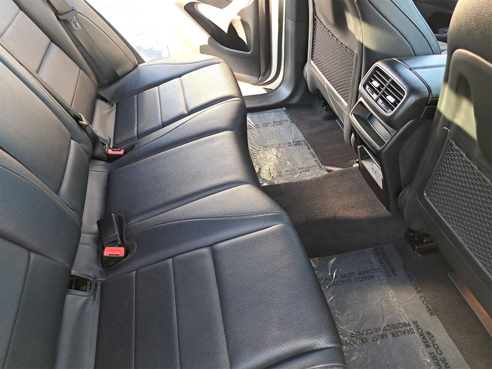 Used 2024 Mercedes-Benz GLE 450e 4MATIC image 11