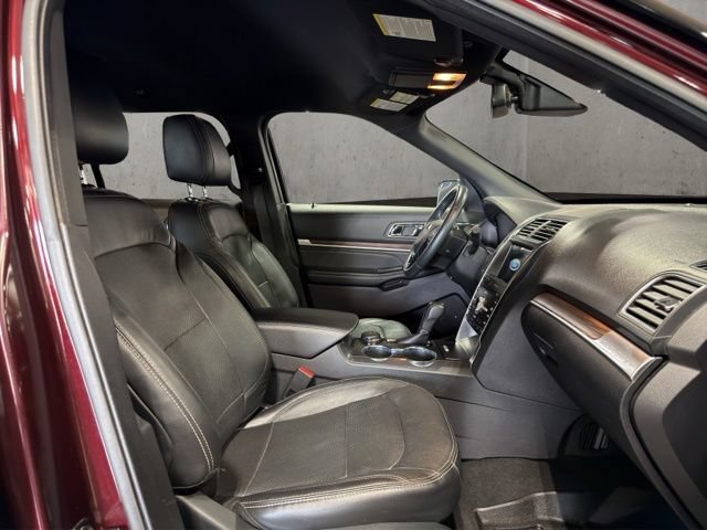 Used 2019 Ford Explorer Limited w/ Ford Safe & Smart Package AWD/4WD image 20