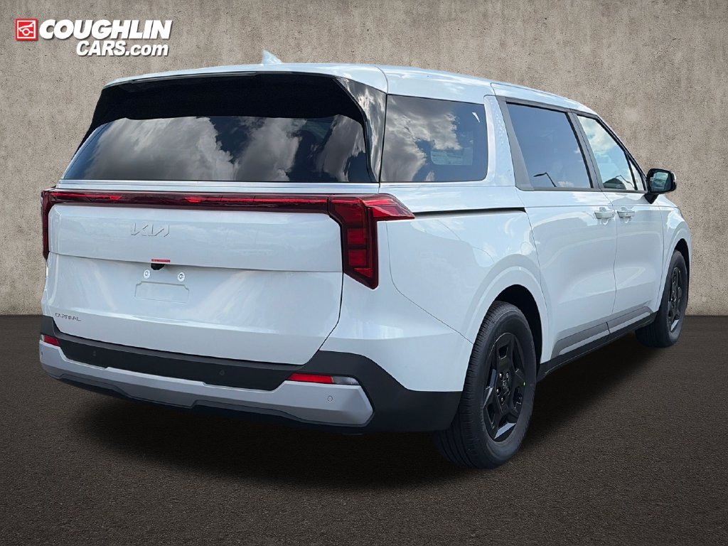New 2027 Kia Carnival FWD image 8