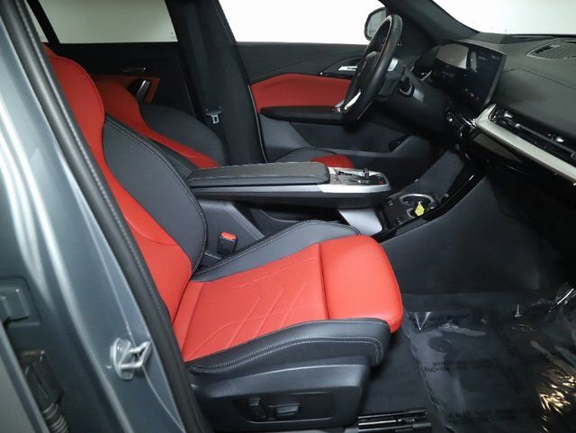 Used 2025 BMW X2 xDrive28i AWD/4WD image 40