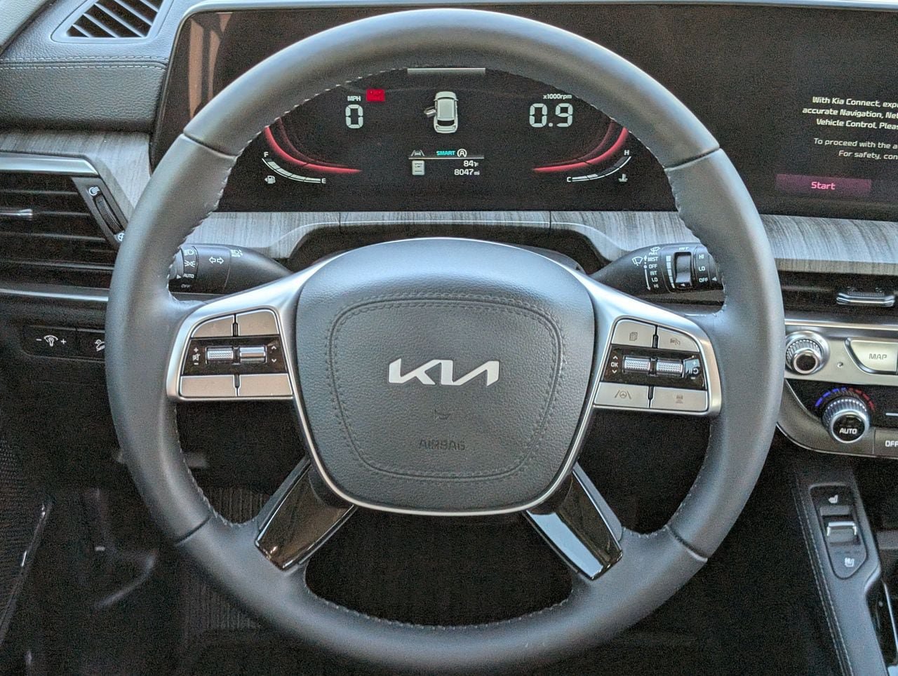 Used 2025 Kia Telluride EX w/ EX Captain's Chair Package FWD image 11
