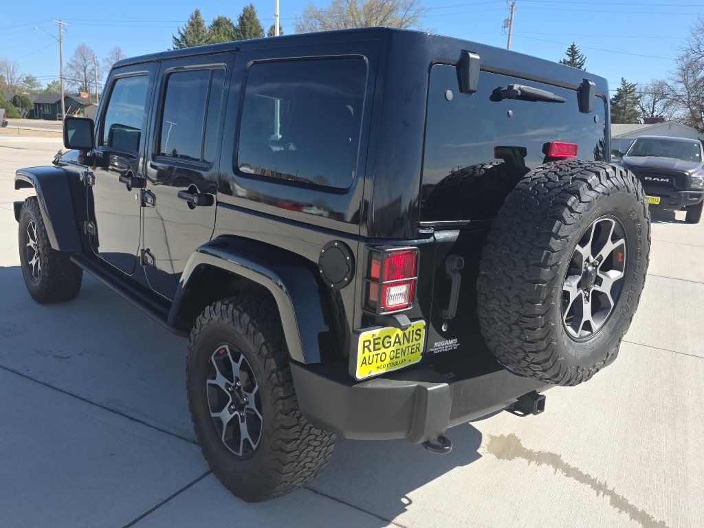 Used 2015 Jeep Wrangler Unlimited Sahara AWD/4WD image 28
