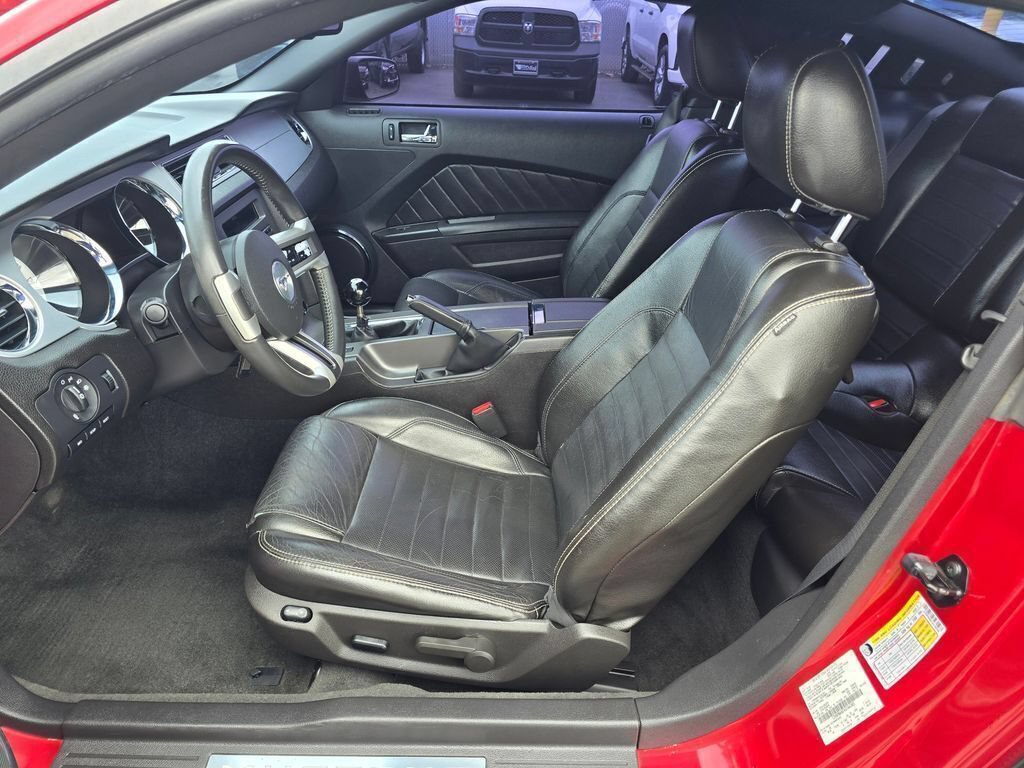 Used 2010 Ford Mustang Coupe RWD image 20